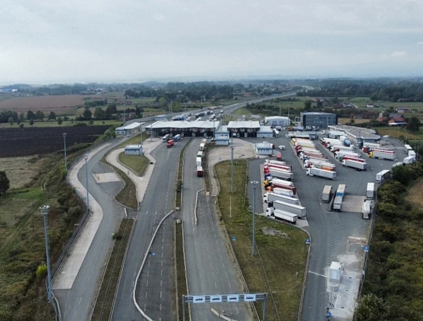 UIO: Novi granični prelaz Gradiška nastavlja raditi - slika 1
