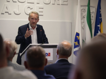 Izetbegović: Situacija u BiH je najneizvjesnija od Dejtona