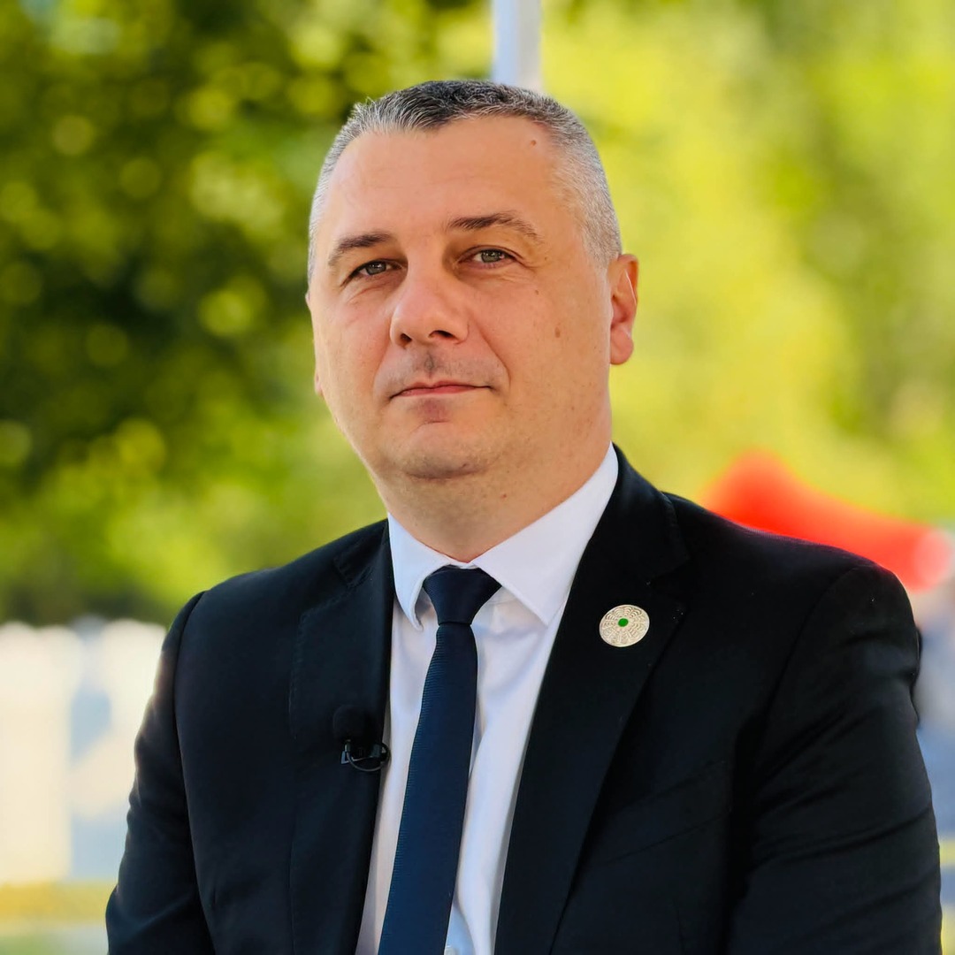 Požar kod Zvornika: Ministar Nerin Dizdar razgovarao s gradonačelnikom, prioritet zaštita povratničkih naselja - slika 1
