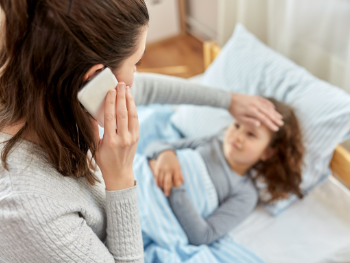 TikTok, Google, AI ili farmaceut: Kome roditelji vjeruju kada dijete dobije temperaturu?