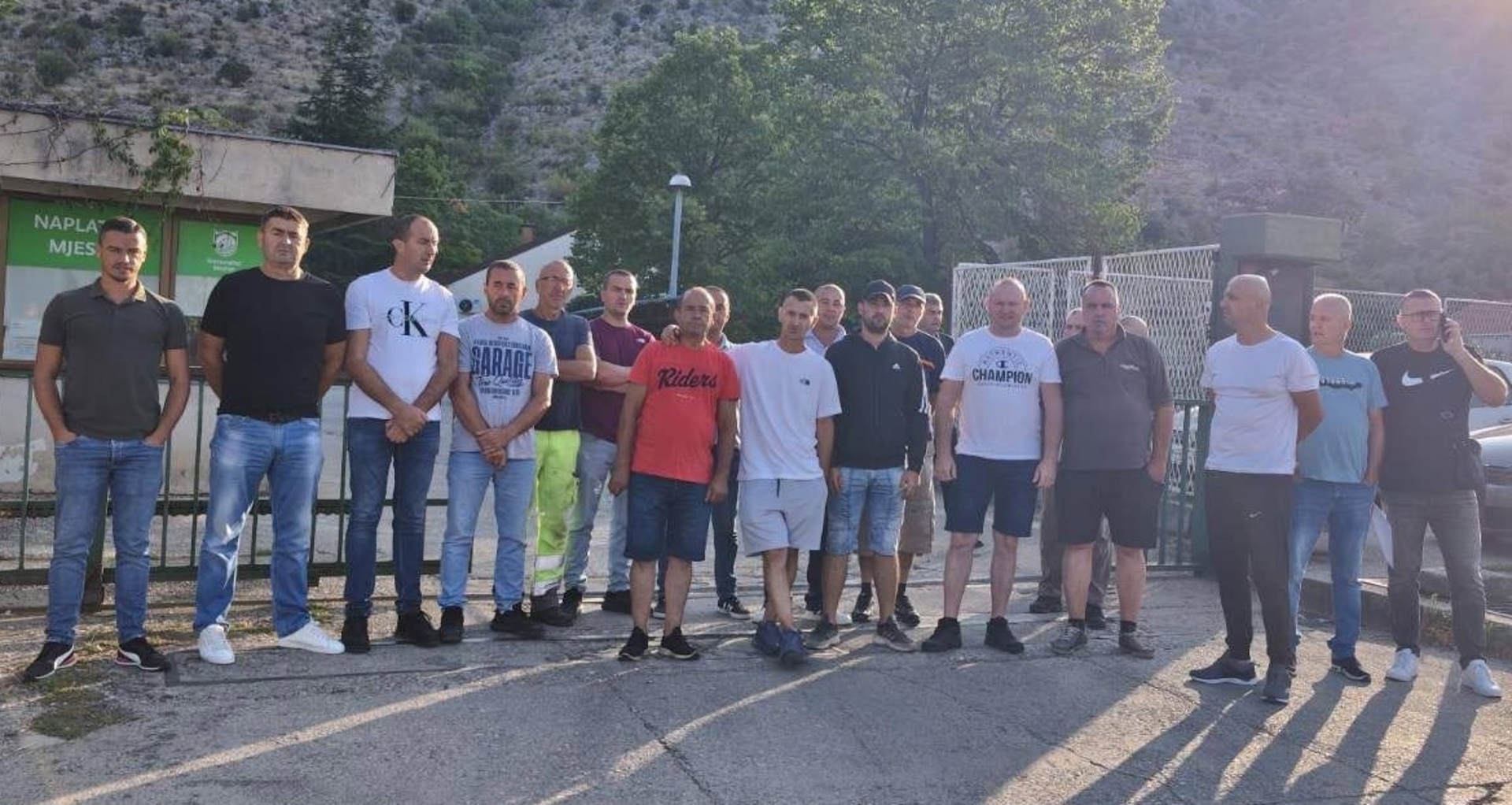 Otpušteni radnici JP Komunalno Mostar najavili pravnu borbu: Traže povratak na posao - slika 1