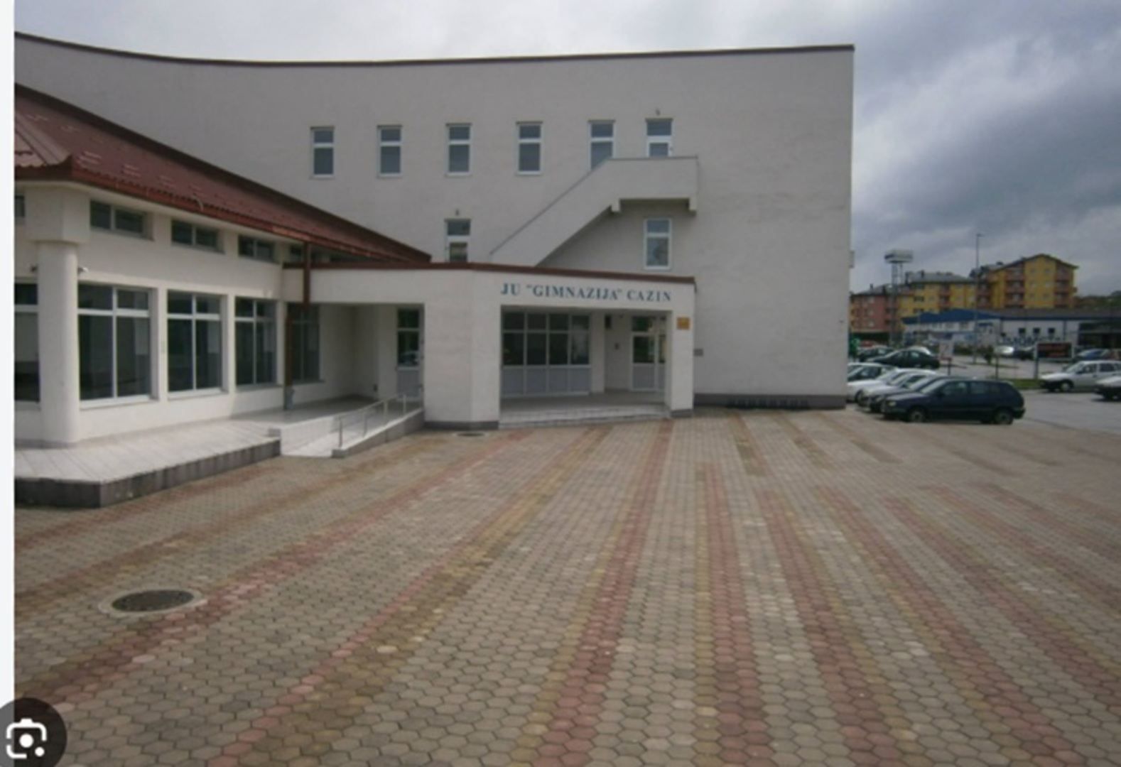Profesori srednjih škola u Unsko-sanskom kantonu 1. septembra stupaju u štrajk upozorenja - slika 1