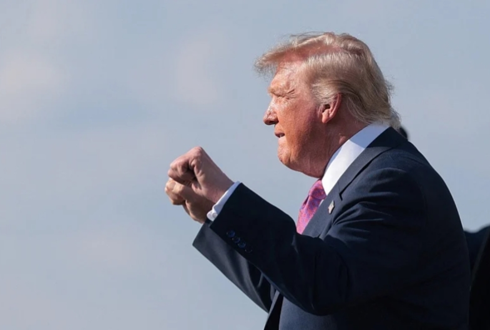 Trump tvrdi više nema iranskih mina u Hormuzu: To čudo radi i otvoreno je - slika 1