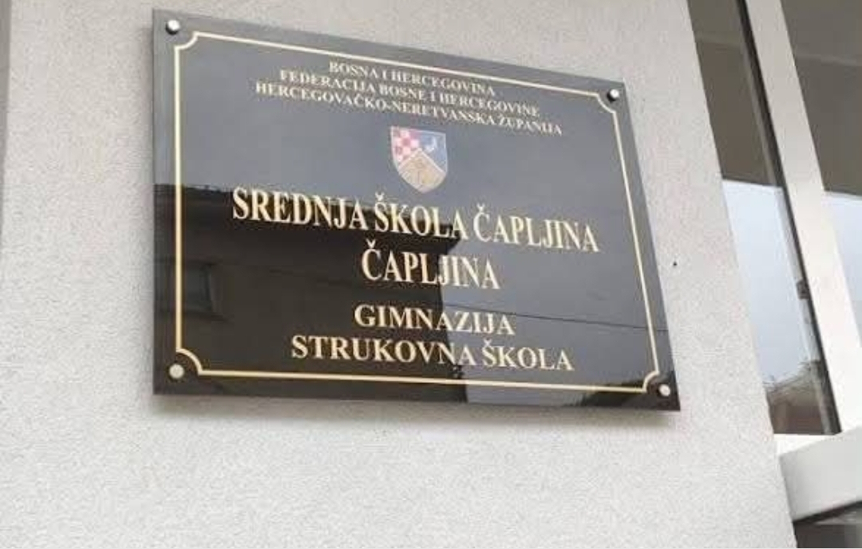 HDZ BiH Čapljina optužio profesore za manjak učenika u školi - slika 1