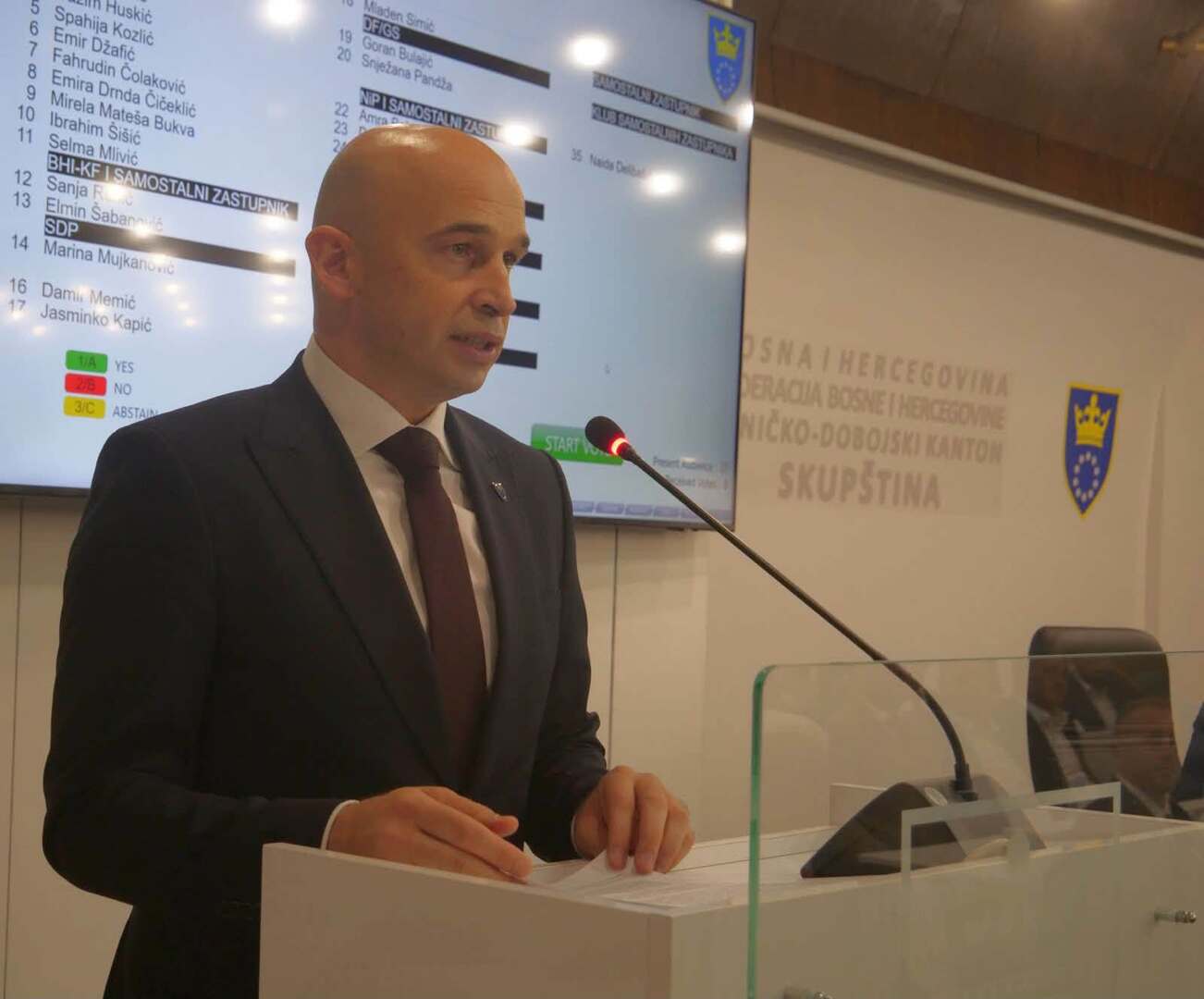 Zeničko-dobojski kanton obilježio svoj dan: Dodijeljena najviša javna priznanja - slika 13