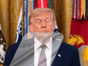 Kladio se na Trumpove govore i zaradio hiljade dolara, a sada mora platiti paprenu kaznu