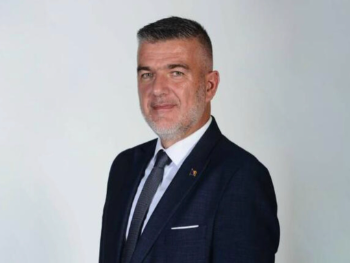 Baćevac na meti zbog statusa o Mladiću, žele ga otjerati iz Skupštine