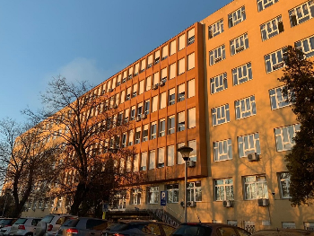 UKC Tuzla zapošljava 80 medicinskih sestara i tehničara