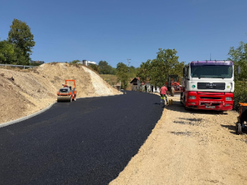 Uređena cesta prema Starom gradu Ostrožac nakon višegodišnjeg propadanja