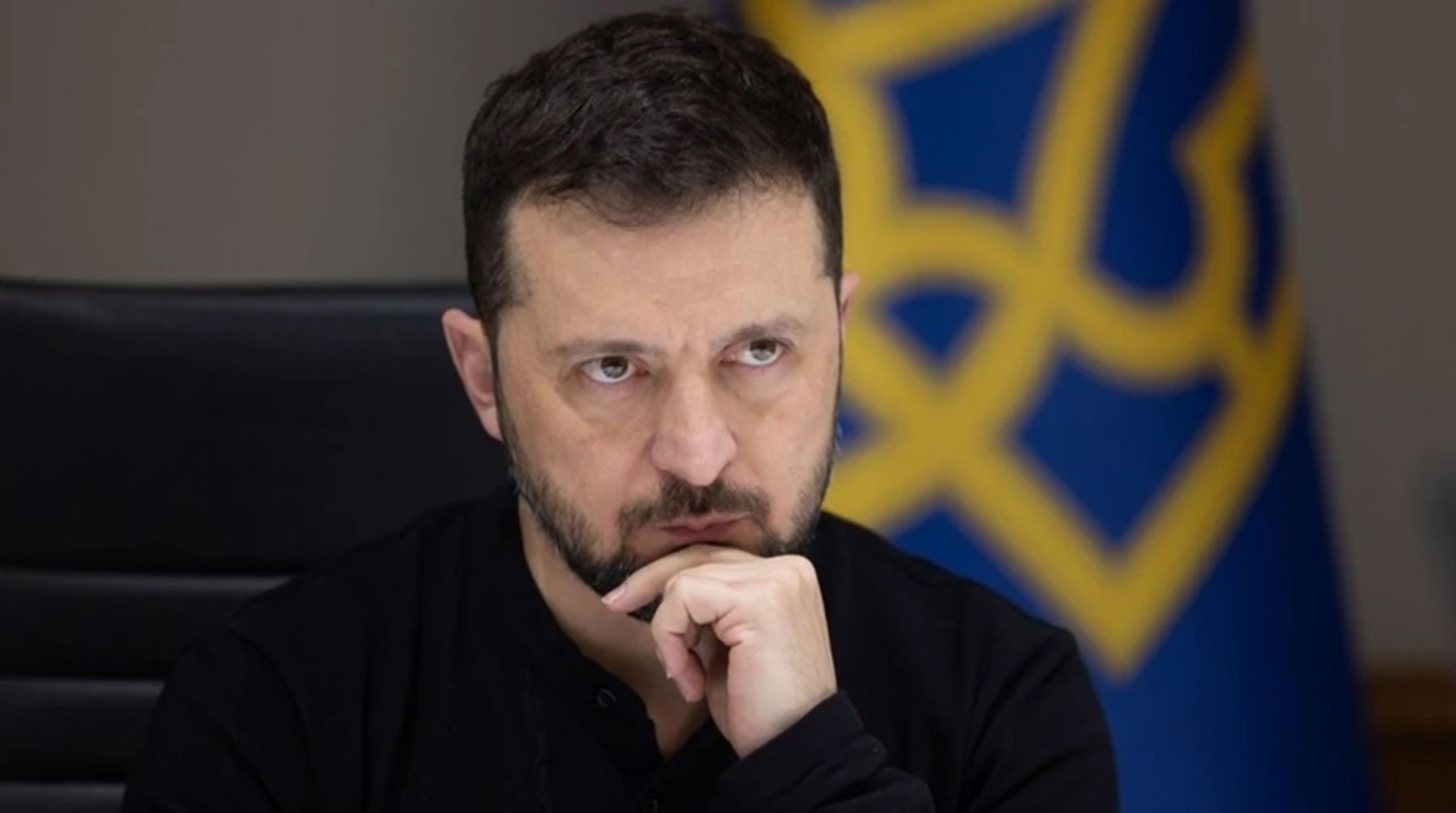 Zelenski: Rusko nebo postaje potpuno opasno, civilna avijacija mora biti oprezna - slika 1