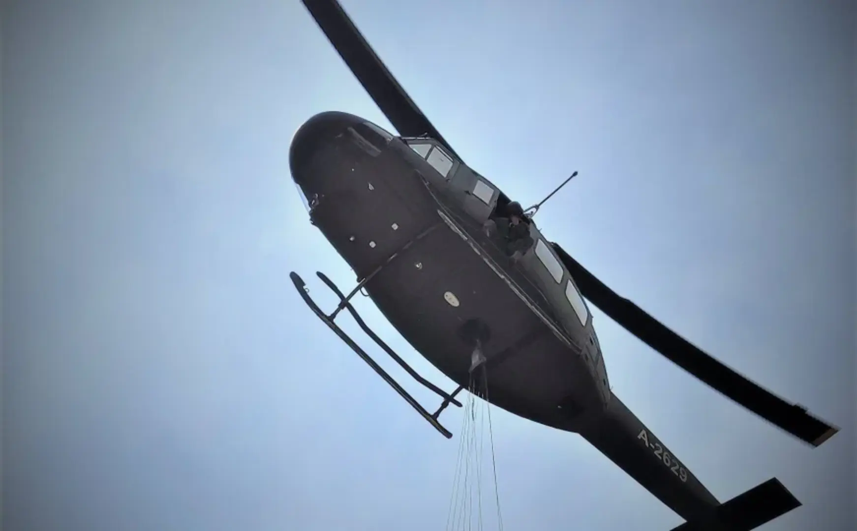 Helez naredio: Helikopteri Oružanih snaga danas gase požare u Bihaću, Kalesiji, Drvaru i Prozor-Rami - slika 1