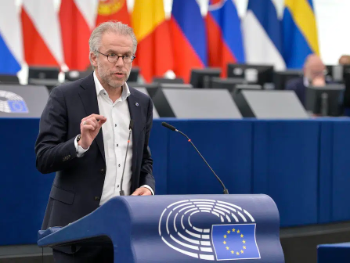 Thijs Reuten uputio poruku Srbiji zbog veličanja zločinca Mladića: "Odvratno"