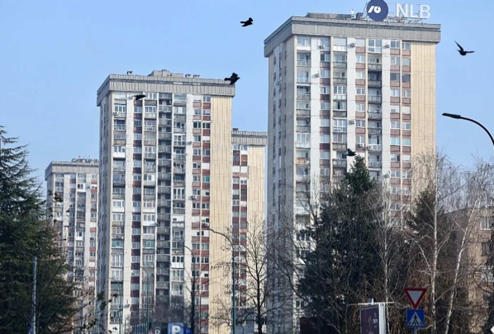 Vlada KS ulaže pola miliona KM za sanaciju krovova i liftova oštećenih tokom agresije - slika 1