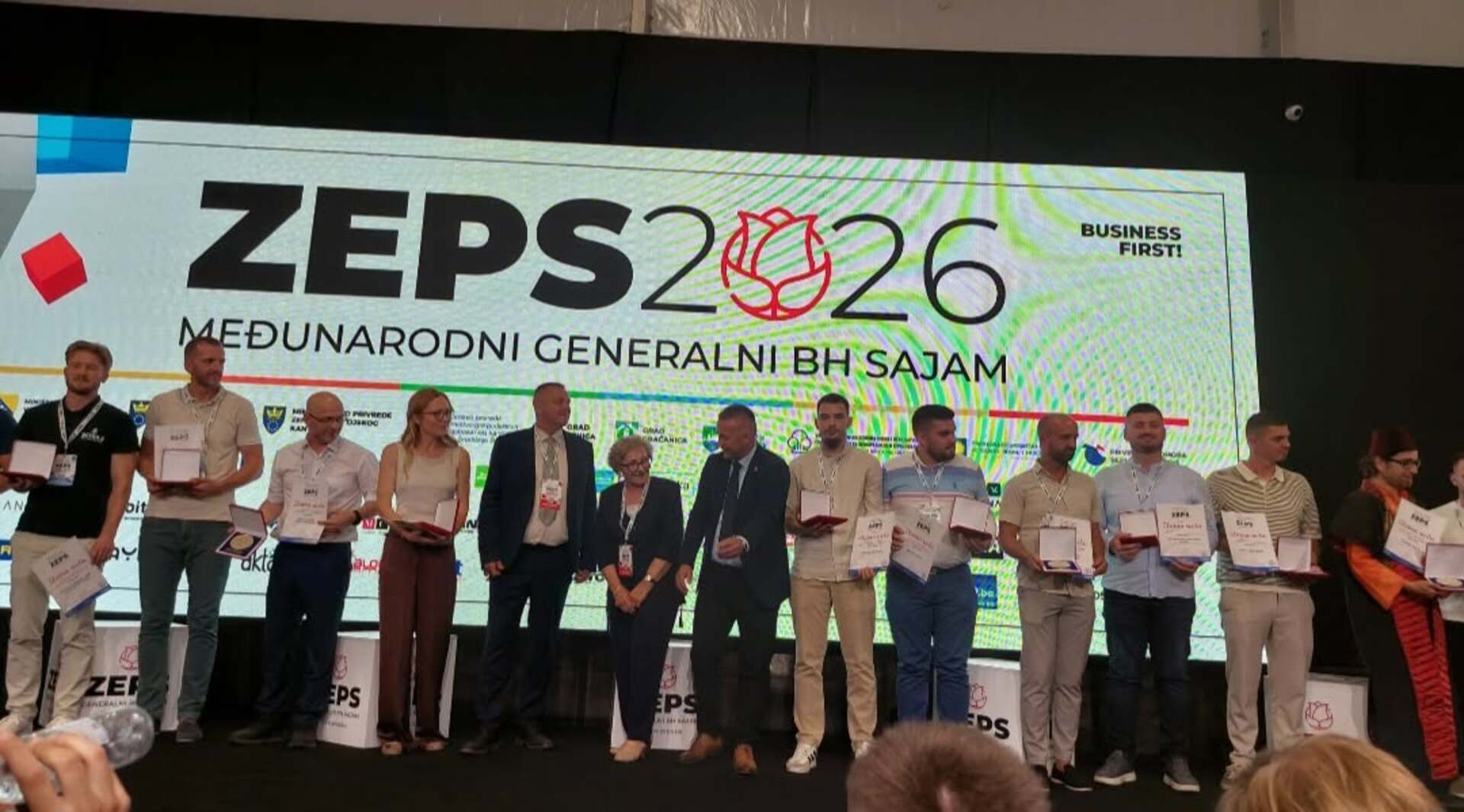 Cazinski privrednici među najuspješnijima na ZEPS-u: Pet firmi osvojilo Zlatne i Srebrne ruže - slika 1