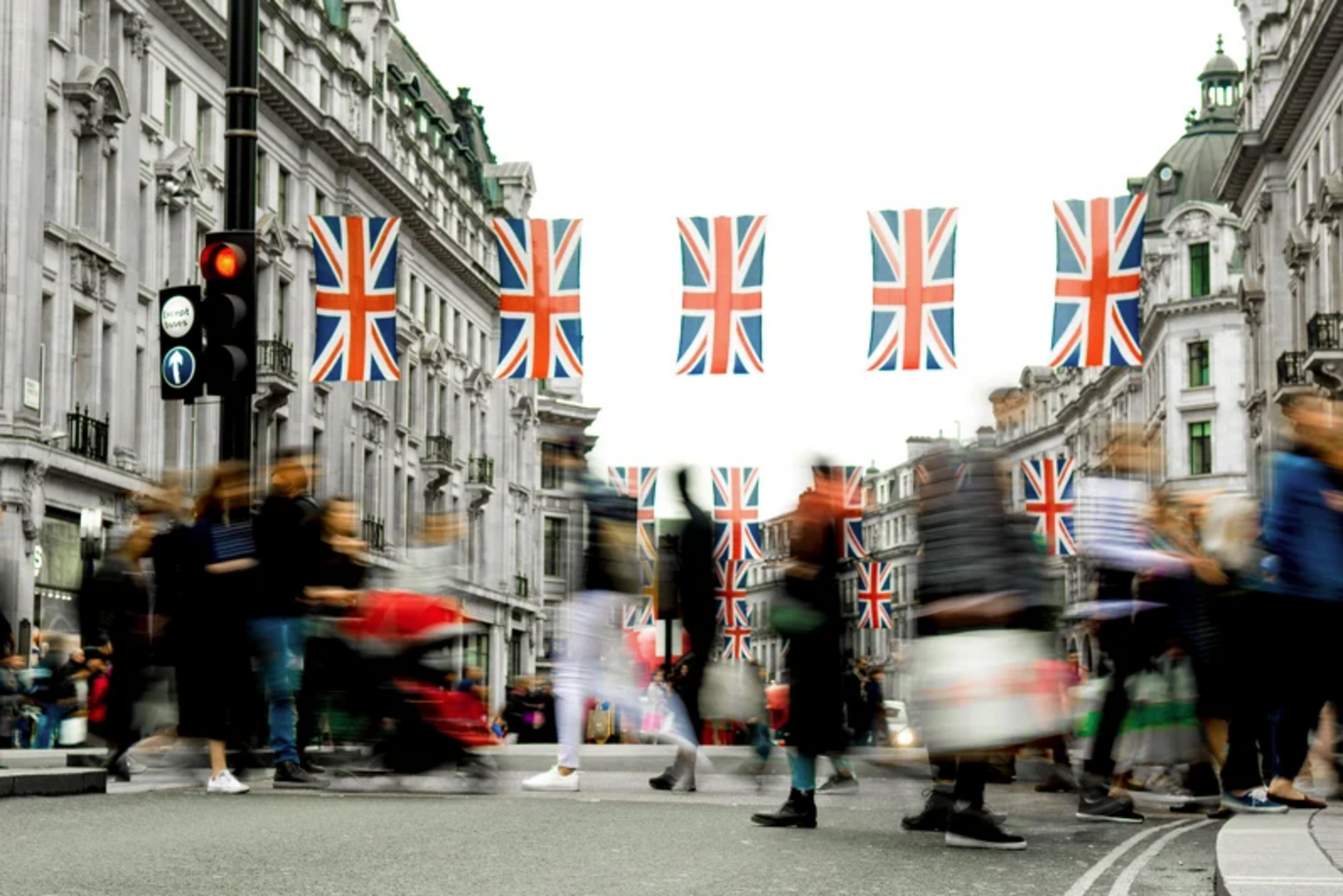 Ekonomija Velike Britanije ponovo bilježi napredak, porasla za 6,6 posto u julu - slika 1