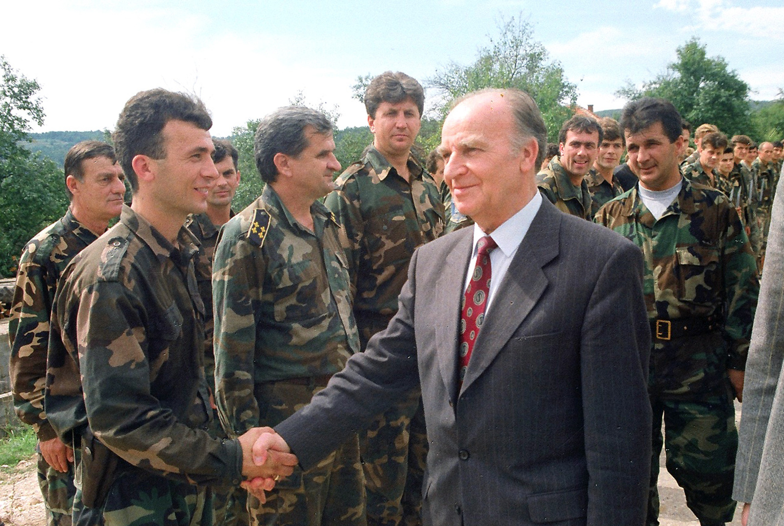 Na današnji dan prije 17 godina umro je Alija - slika 12