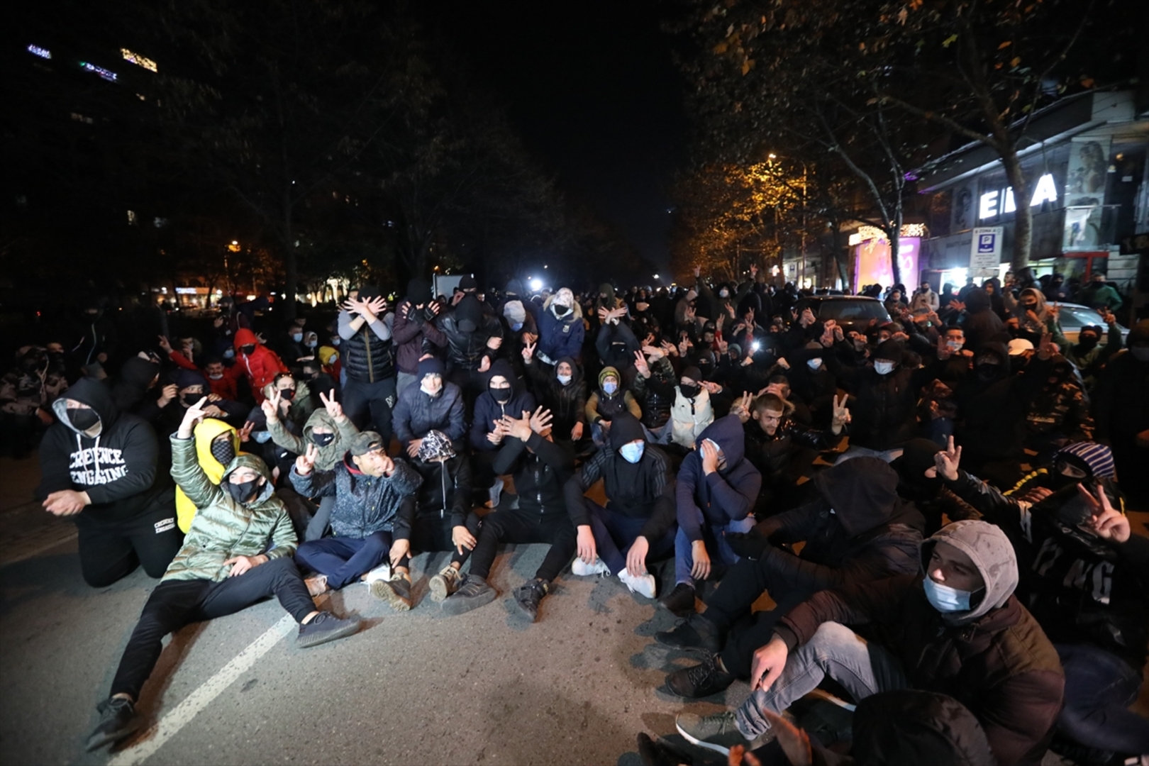 Peta noć protesta u Tirani. "Pravda za Klodijana" - slika 15