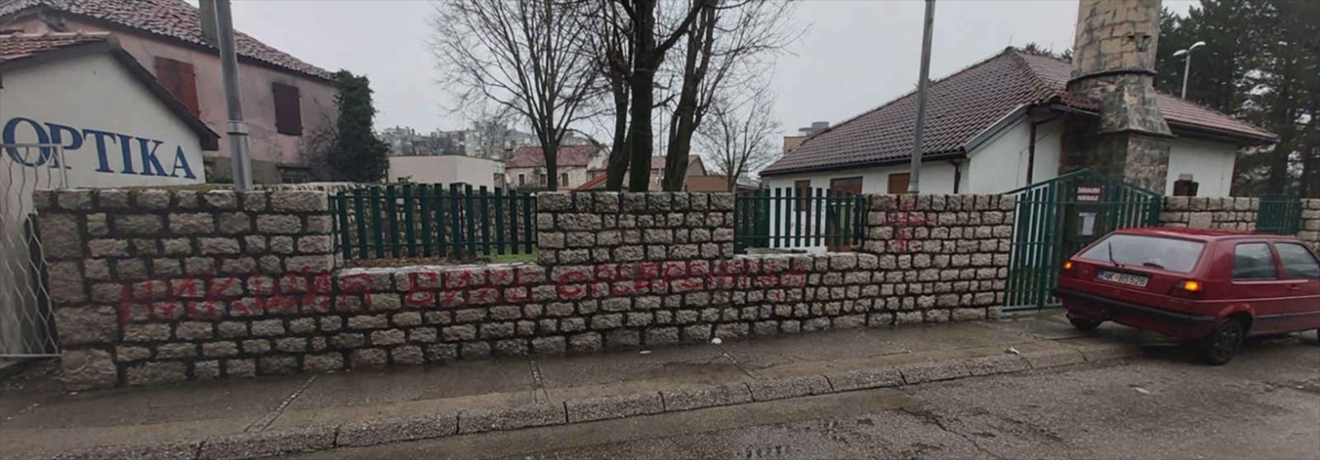 Oskrnavljena džamija u Nikšiću - slika 4