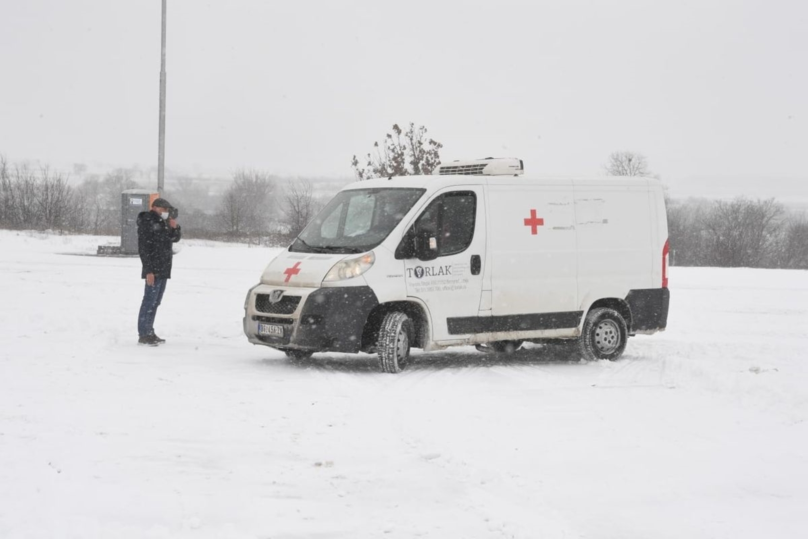 Sjeverna Makedonija dobila prva vakcine. Dopremio ih Vučić lično - slika 3
