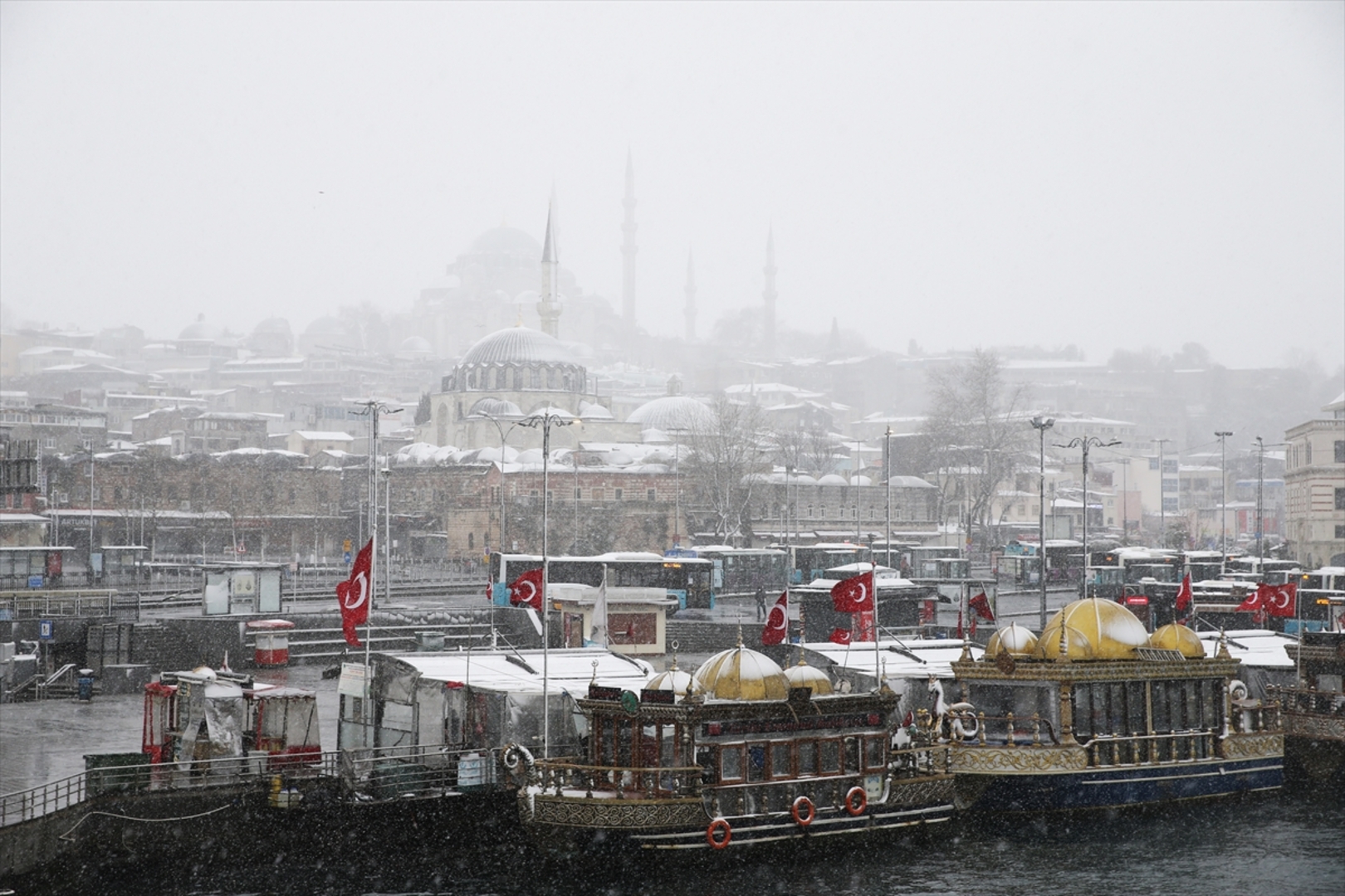 Istanbul okovao snijeg i led - slika 19