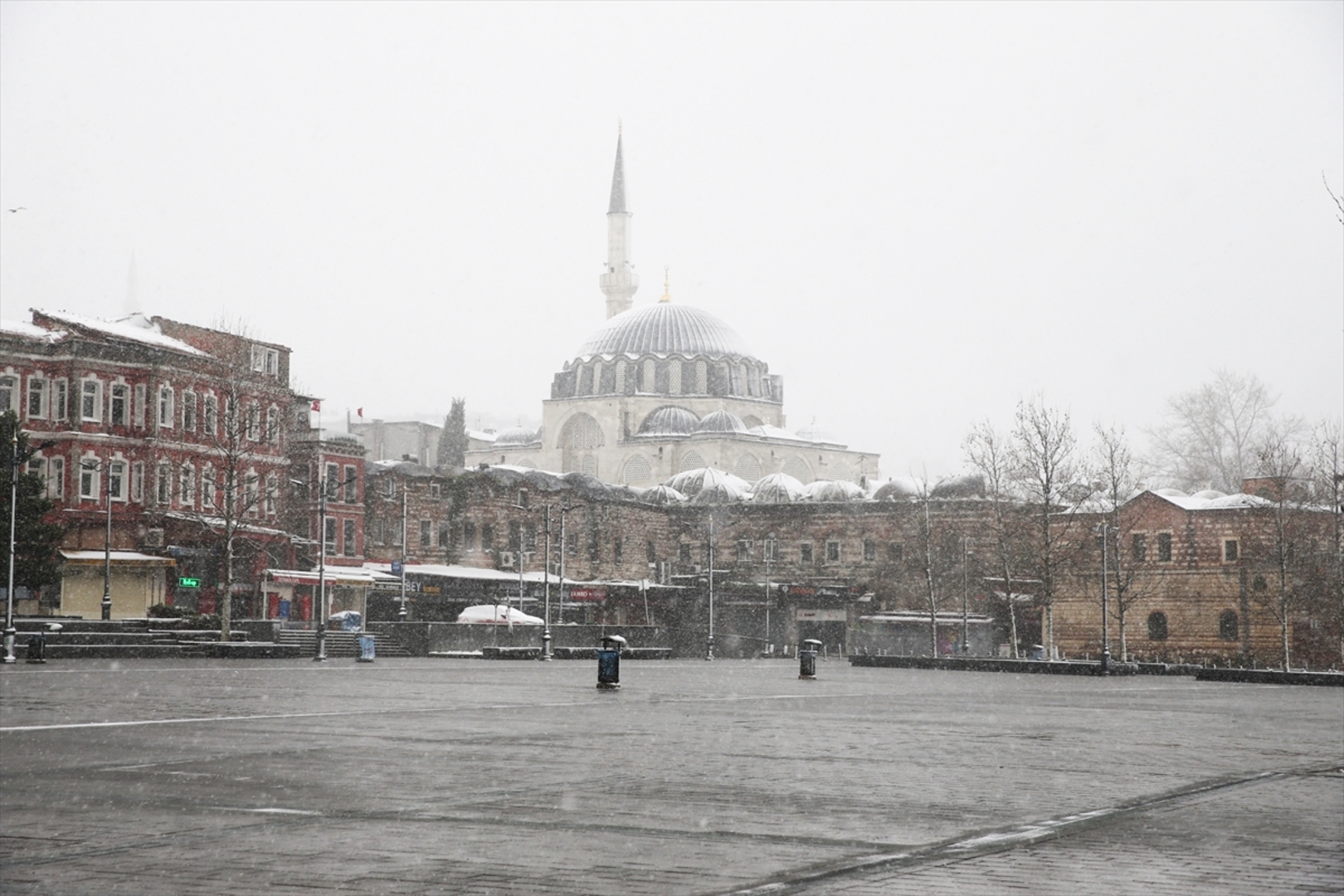 Istanbul okovao snijeg i led - slika 25