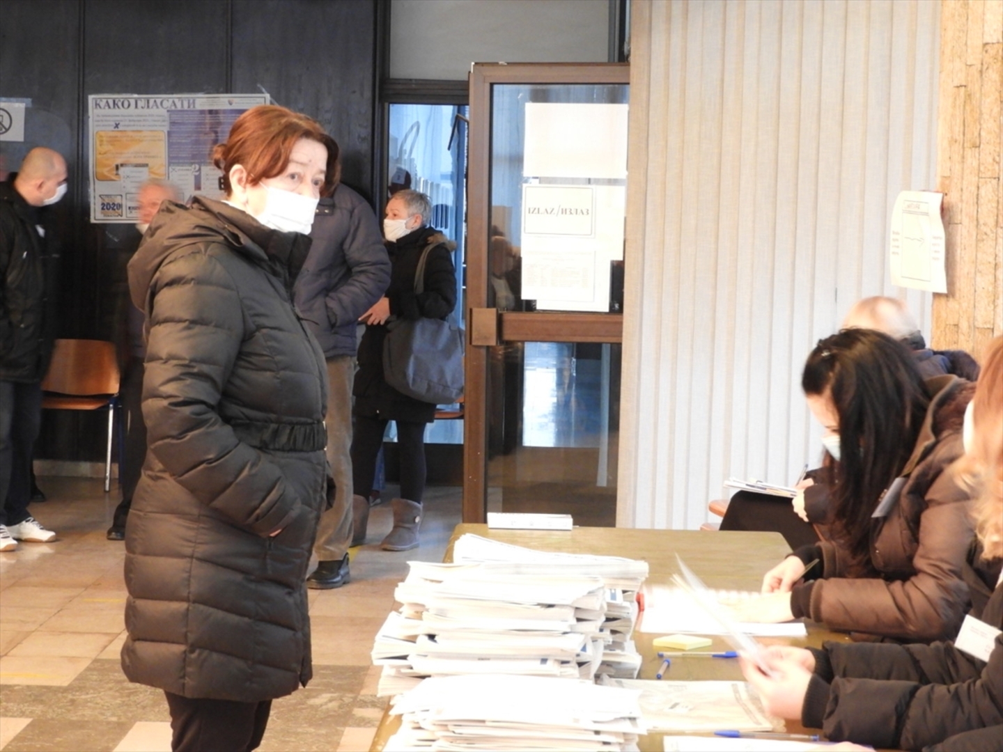  Otvorena biračka mjesta. U Doboju se glasa u Srebrenici Bošnjaci bojkotiraju - slika 4