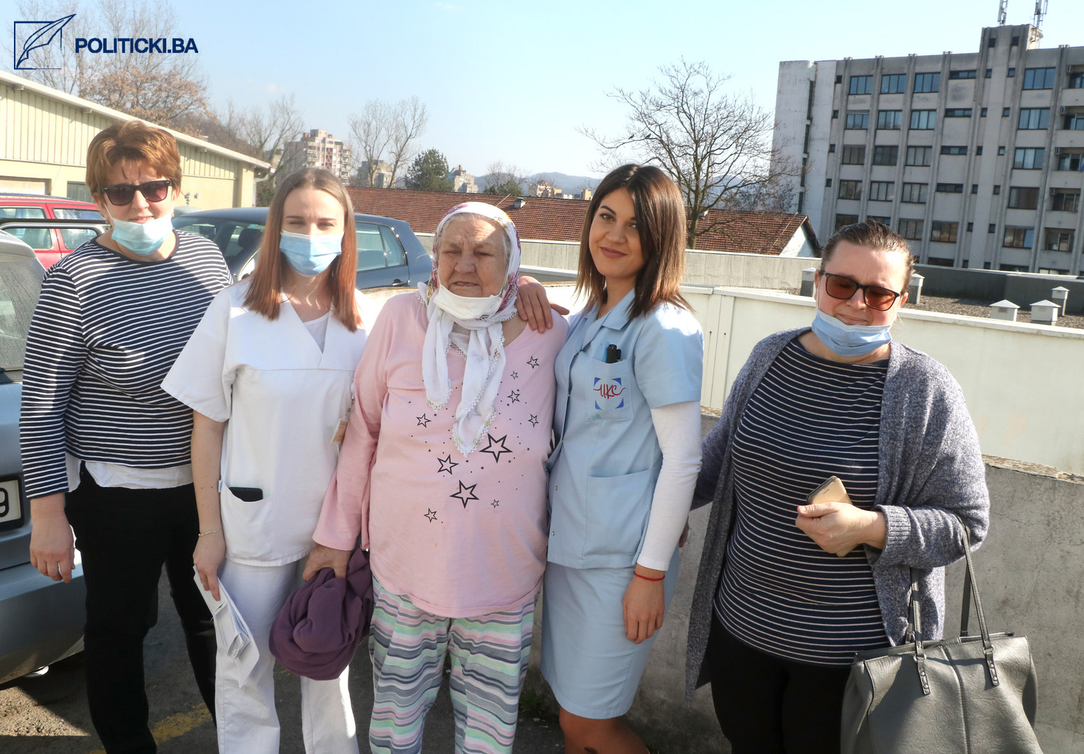 Fata Orlović izašla iz bolnice - slika 3