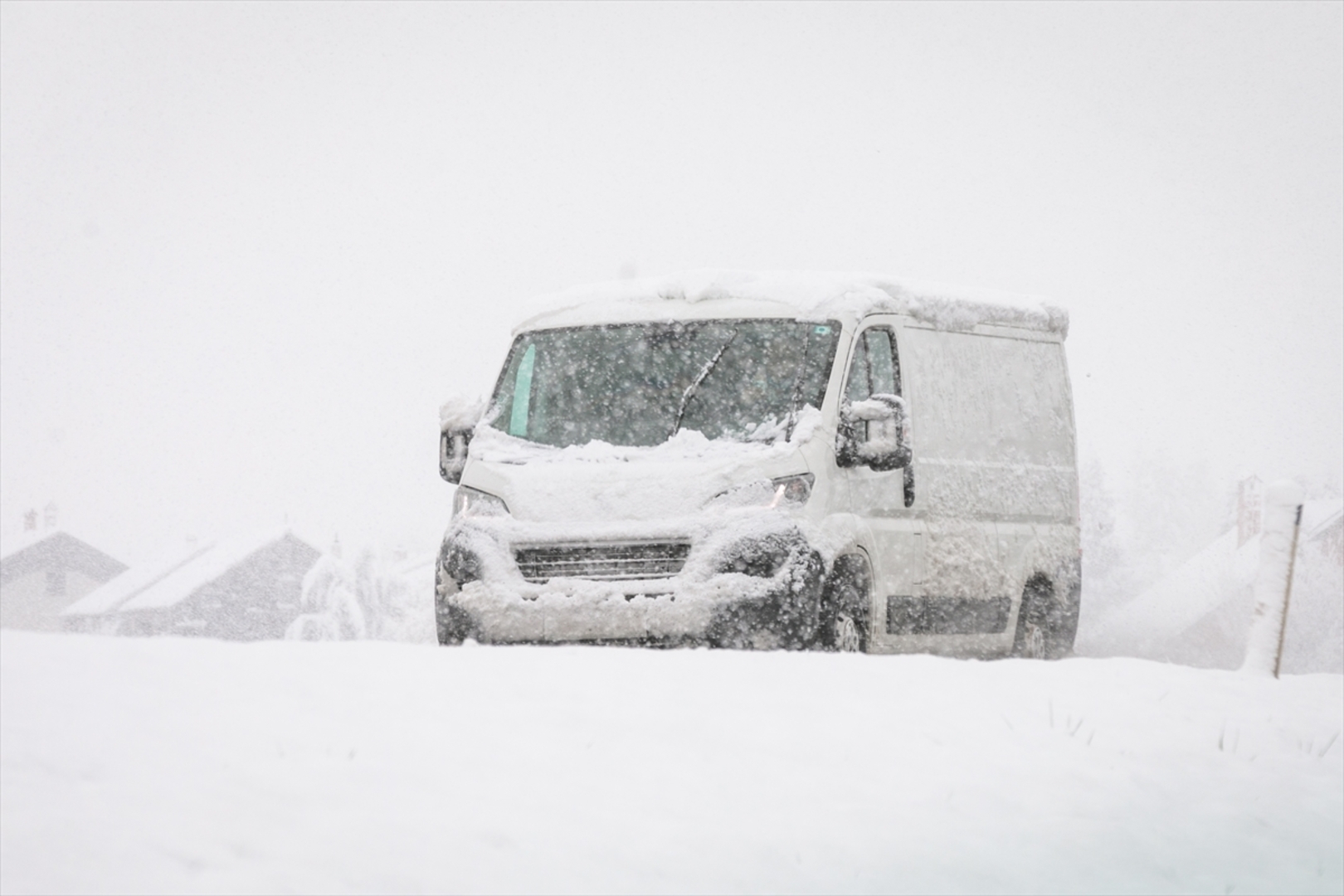 Snijeg prekrio Sloveniju - slika 11