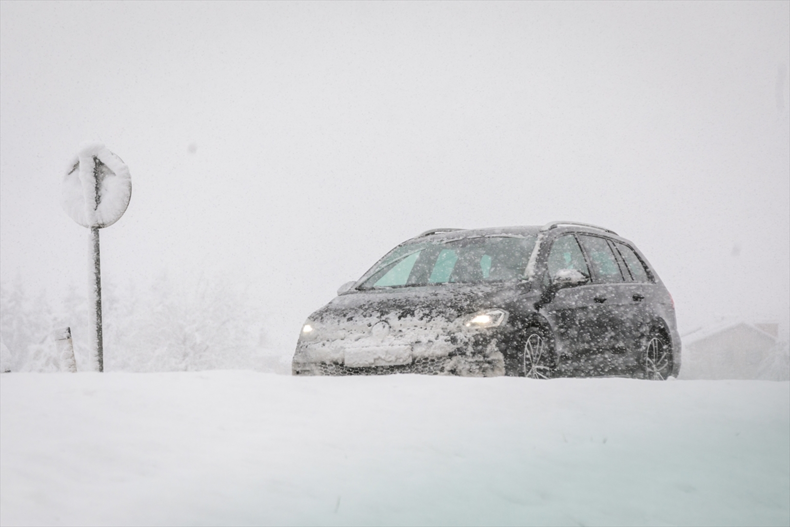 Snijeg prekrio Sloveniju - slika 12