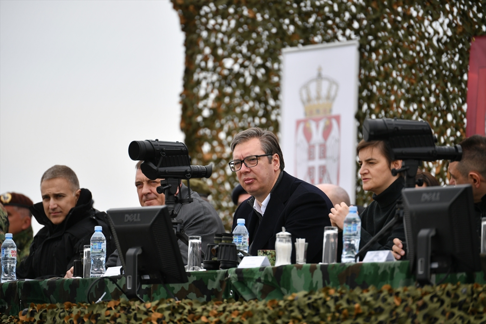 Dok čekaju "mirno razdruženje": Dodik i Vučić na manevrima Vojske Srbije - slika 3