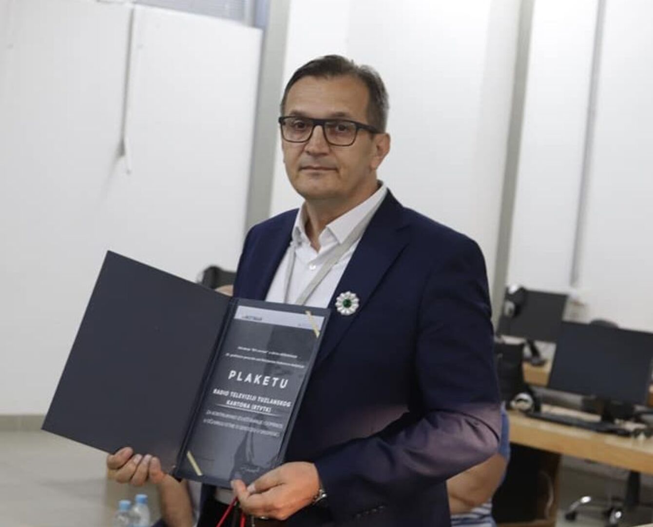 Kadrovska čistka u Tuzlanskom kantonu: Smijenjeno rukovodstvo RTV TK - slika 1