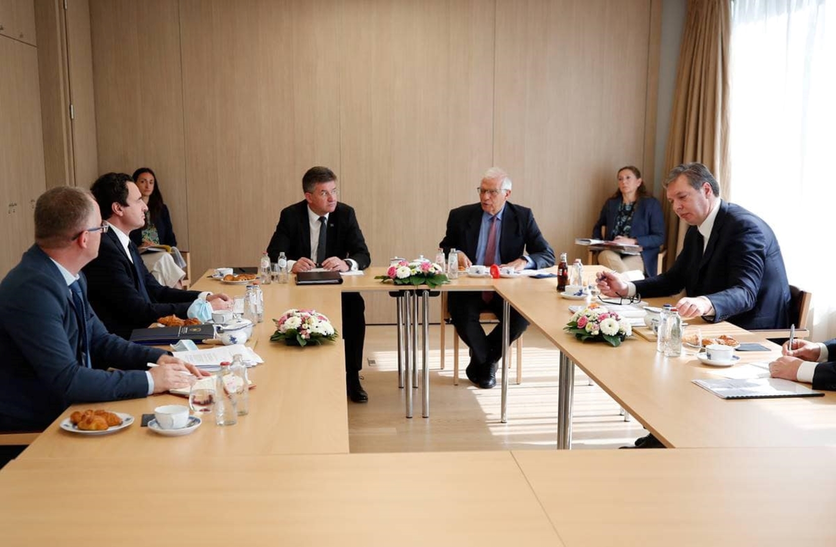 Kurti u Briselu Vučiću iznio četiri prijedloga, tri odbijena - slika 2