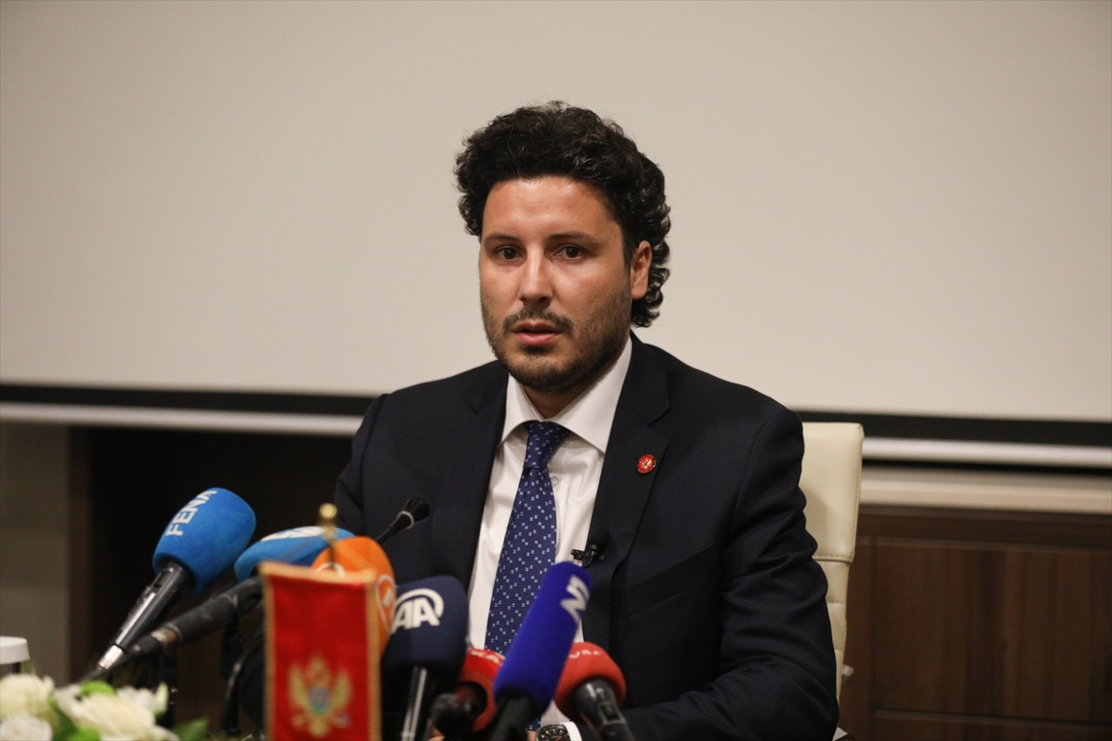 Dritan Abazović odbio klanjati dženazu u Potočarima - slika 1
