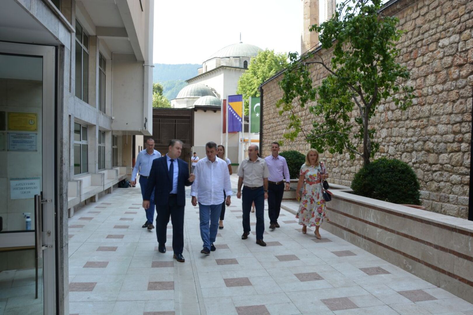 Finansirana sanacija dvorišta najstarije obrazovne institucije u Evropi - slika 3