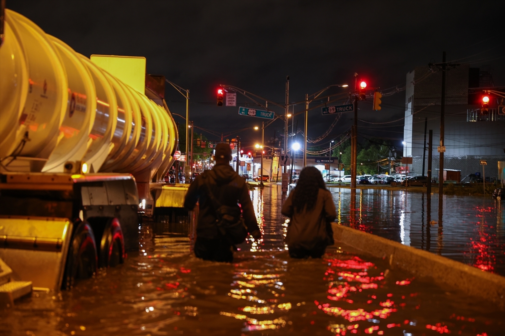 U poplavama u Njujorku najmanje sedam mrtvih - slika 13