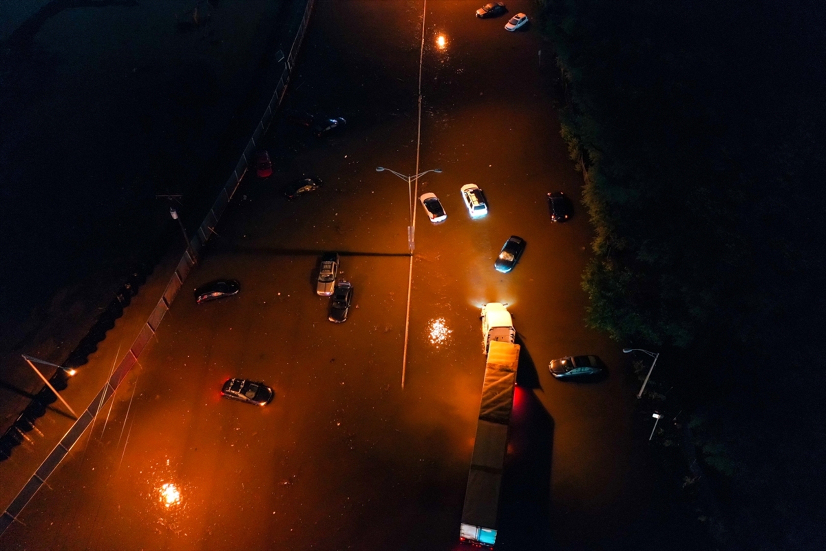 U poplavama u Njujorku najmanje sedam mrtvih - slika 2