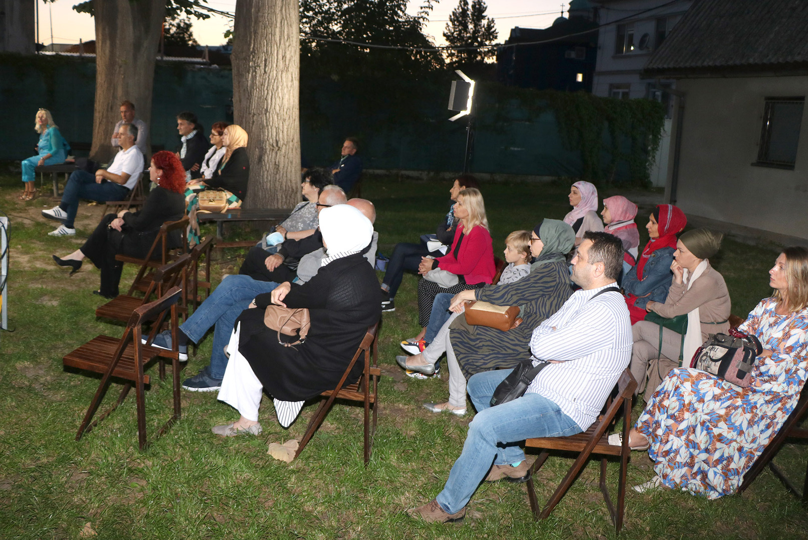 U Tuzli promoviran roman „Predodređenje“ dr. Edina Urjana Kukavice - slika 7