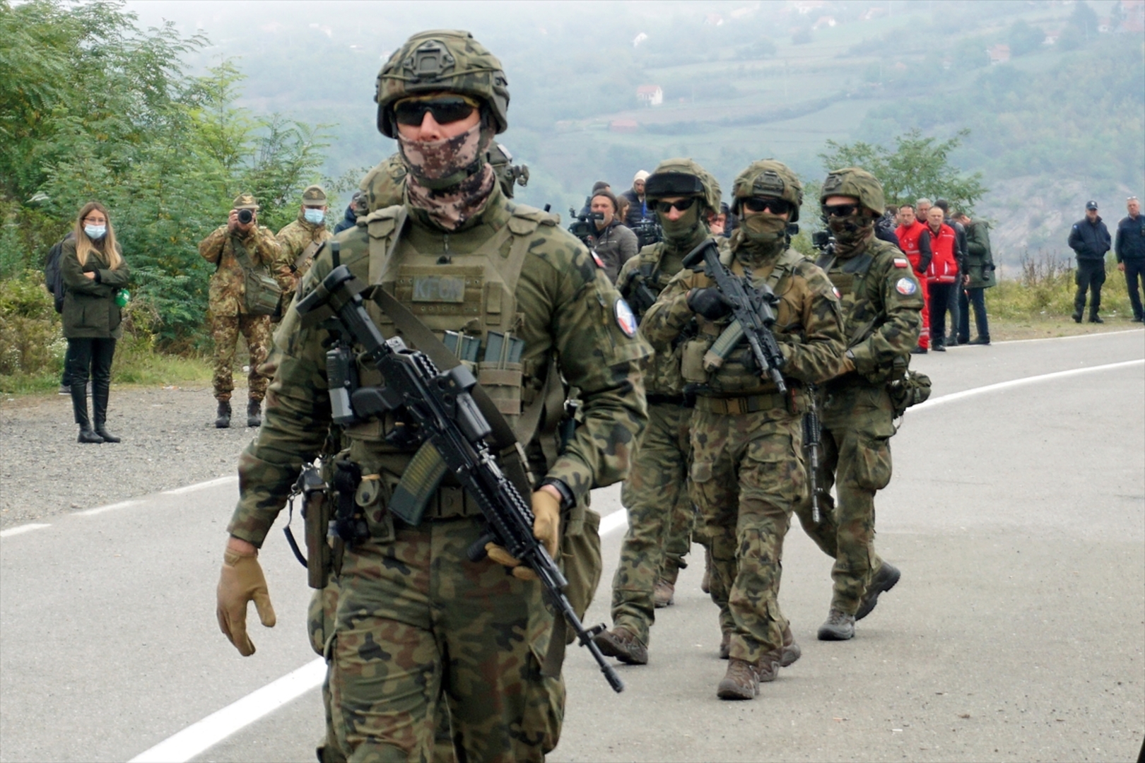 Završeno uklanjane blokada i povlačenje kosovskih specijalaca - slika 5