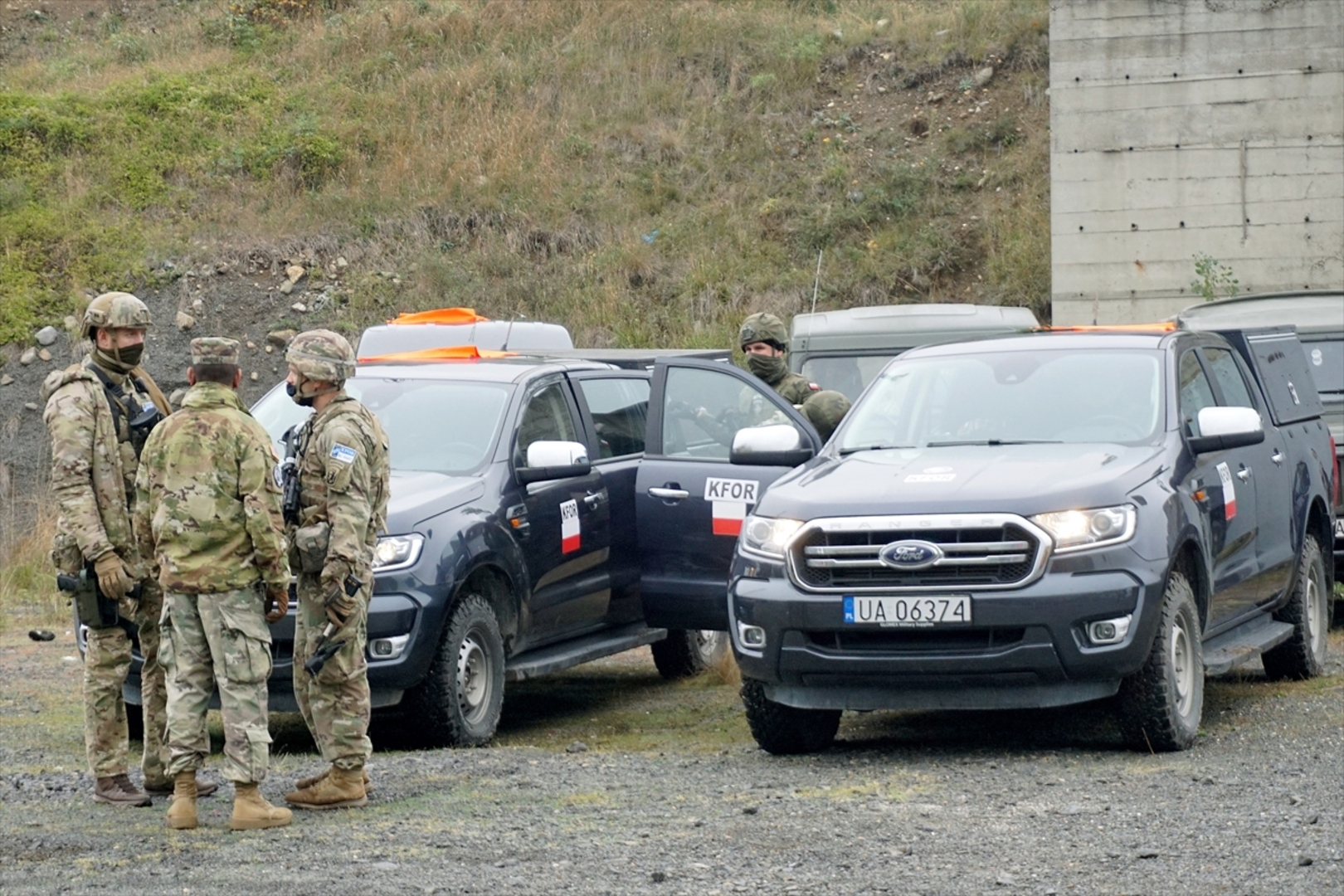 Završeno uklanjane blokada i povlačenje kosovskih specijalaca - slika 6