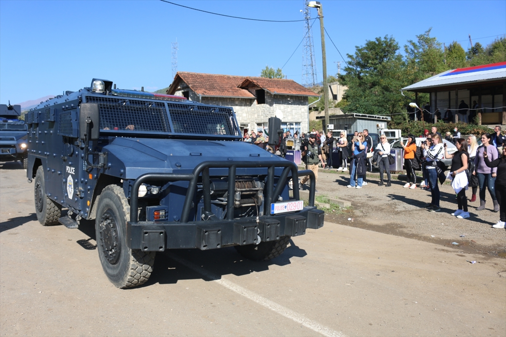 Završeno uklanjane blokada i povlačenje kosovskih specijalaca - slika 13