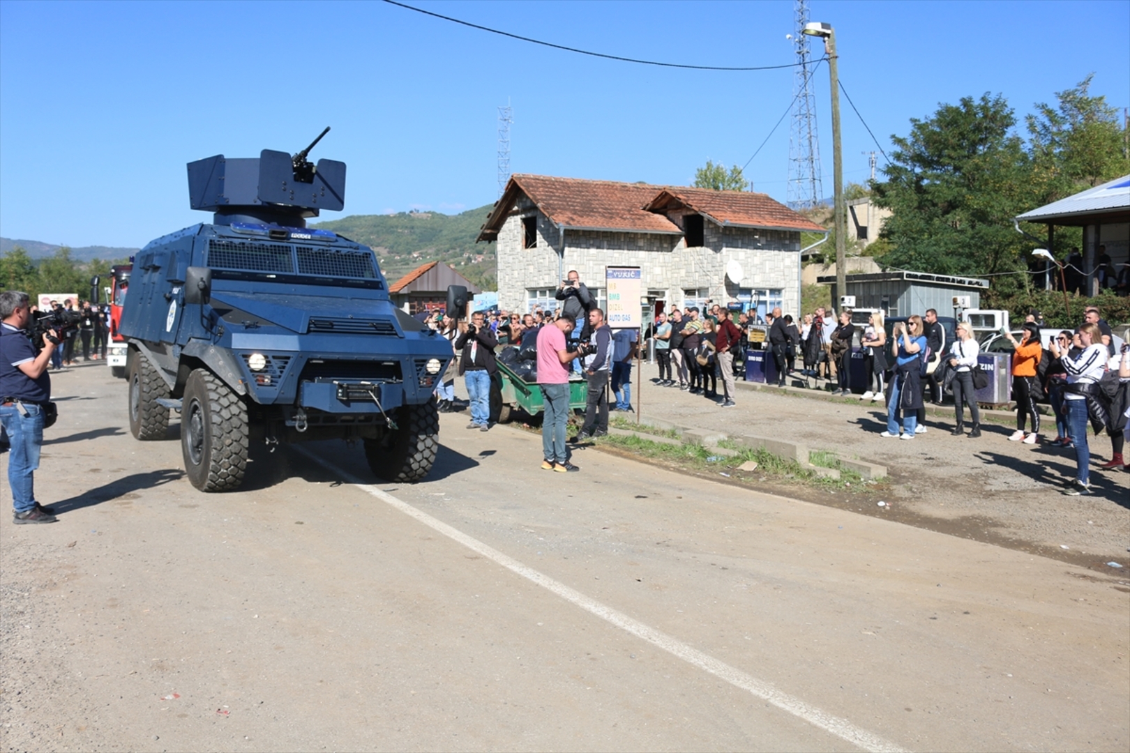 Završeno uklanjane blokada i povlačenje kosovskih specijalaca - slika 15