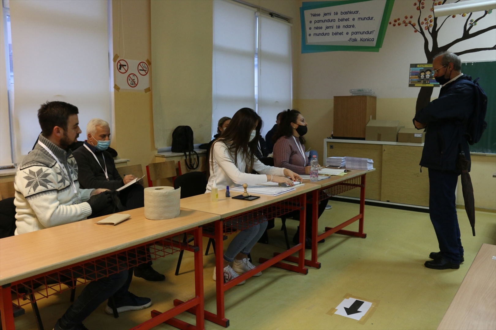 Kosovo: Počelo glasanje za izbor nove lokalne vlasti - slika 16