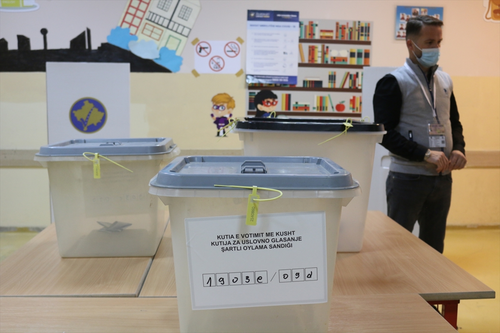 Kosovo: Počelo glasanje za izbor nove lokalne vlasti - slika 4
