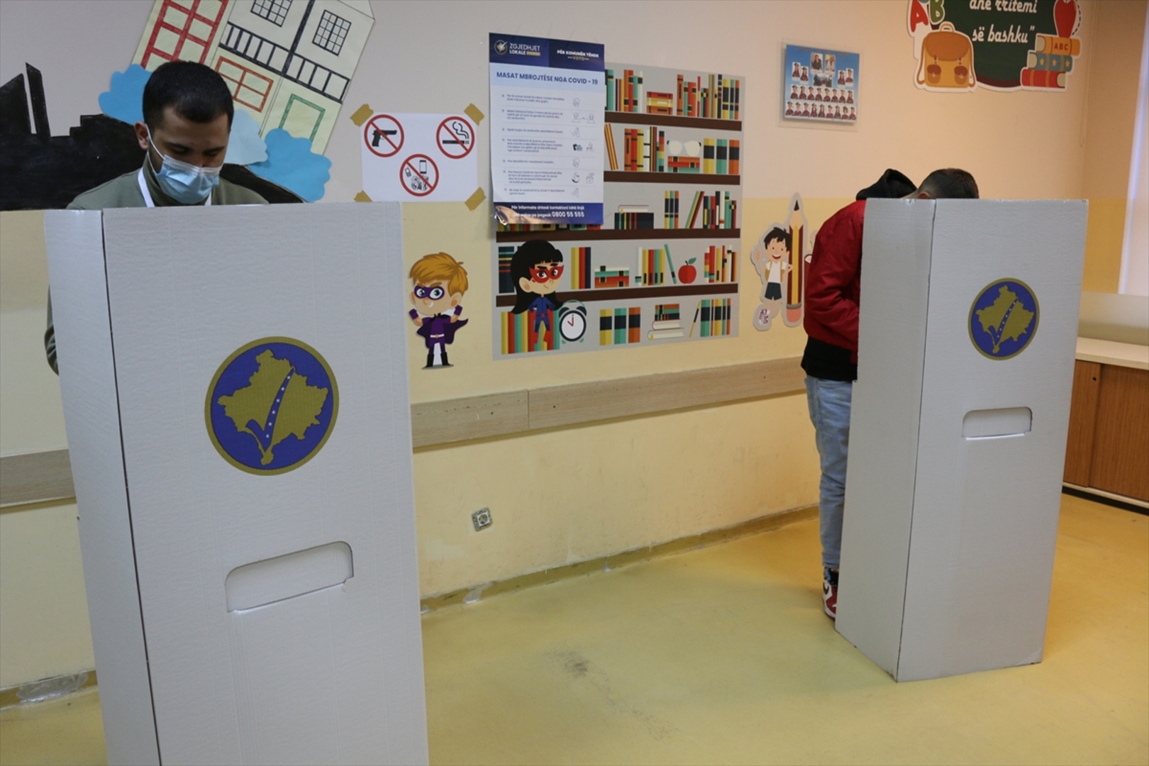 Kosovo: Počelo glasanje za izbor nove lokalne vlasti - slika 5