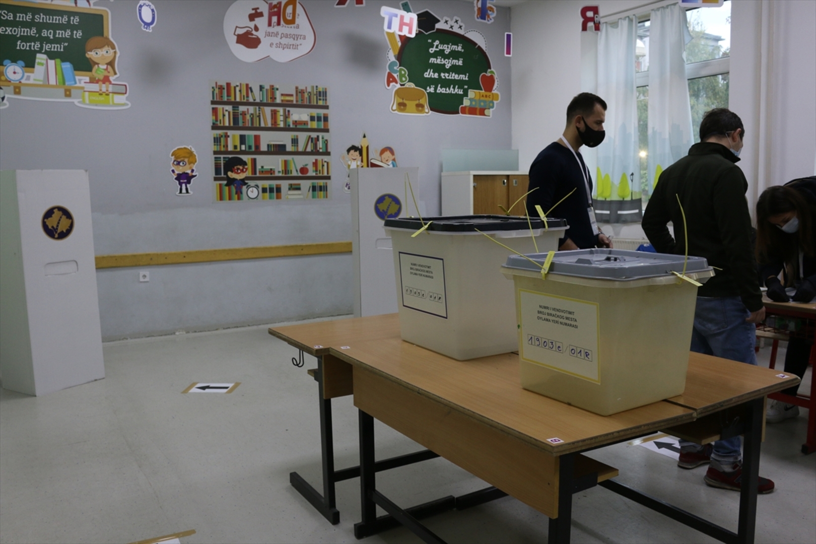 Kosovo: Počelo glasanje za izbor nove lokalne vlasti - slika 11