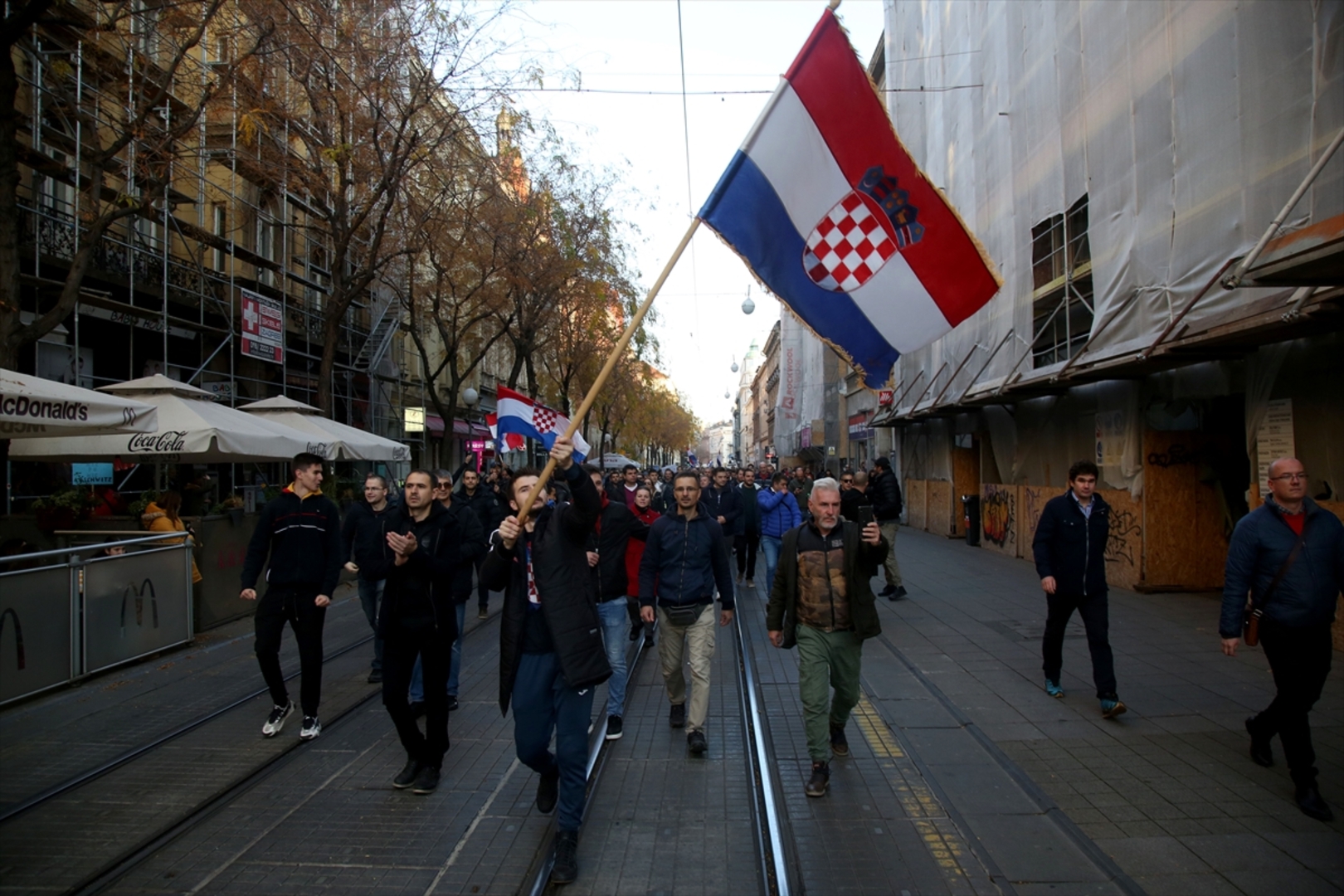 Desetine hiljada ljudi na demonstracijama u Beču. Protesti i u Zagrebu - slika 2