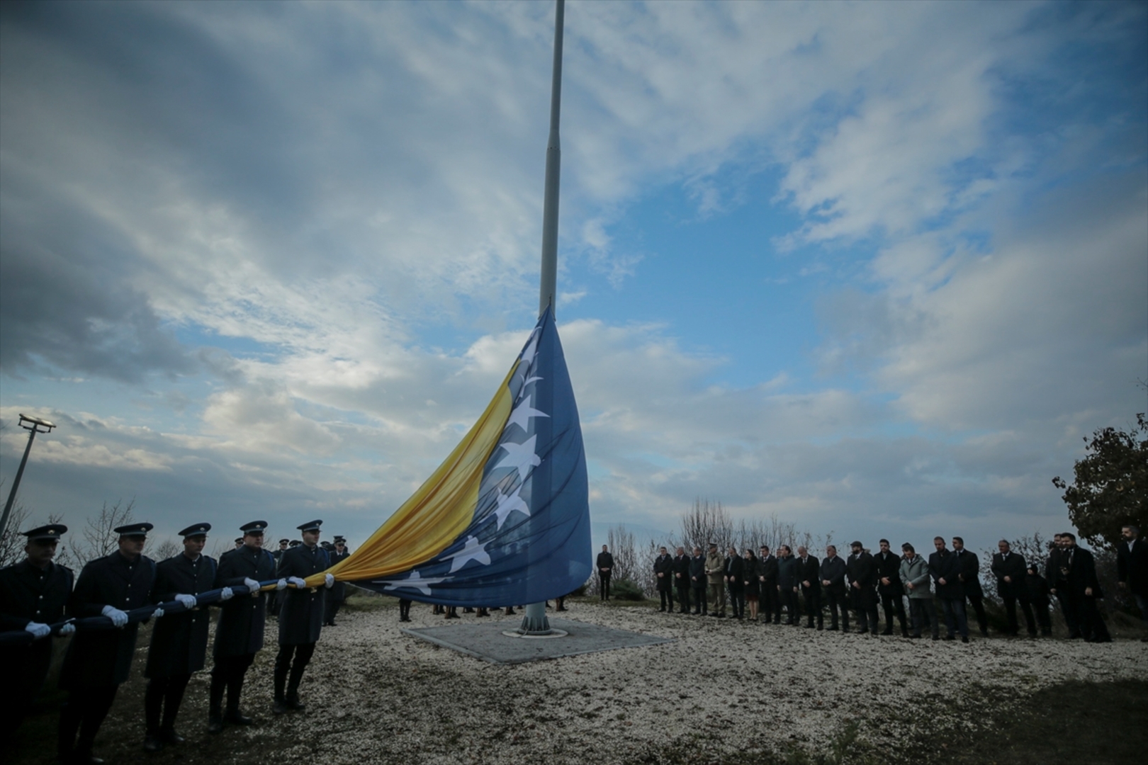 Komšić : Bosna i Hercegovina će biti sve dok mi vjerujemo u nju - slika 2