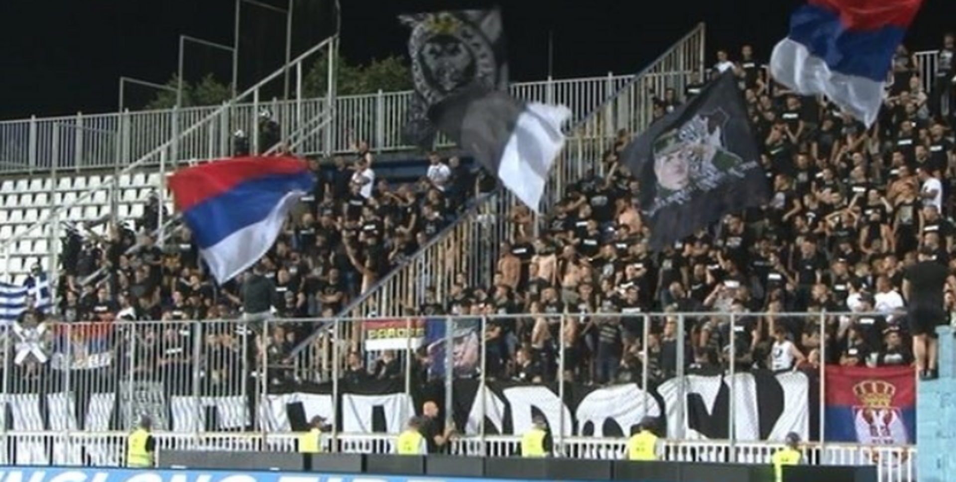 Opet skandiranja Mladiću na utakmici s Novim Pazarom - slika 1