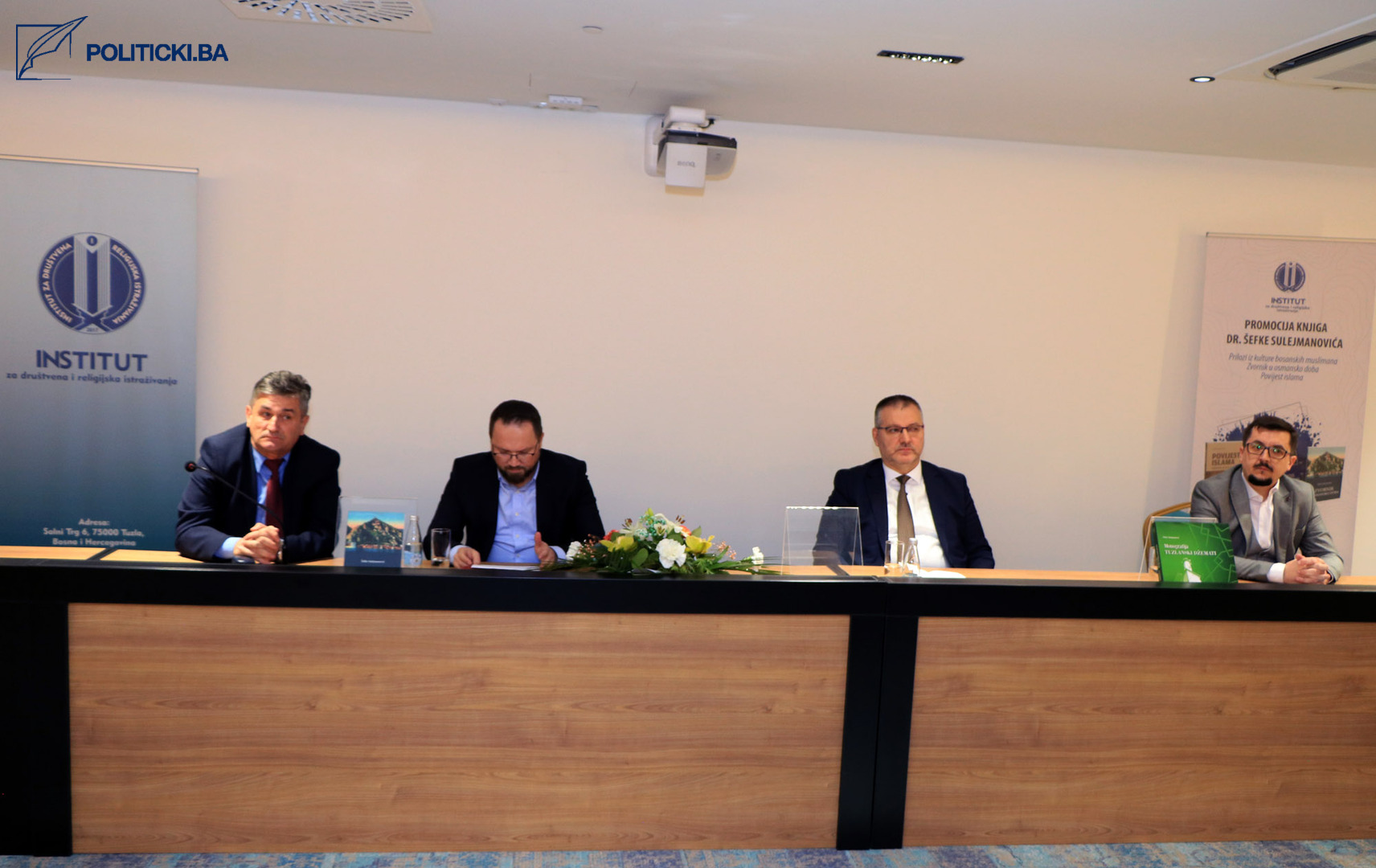 U Tuzli promovirane tri knjige prof. dr. Ševke Sulejmanovića  - slika 3