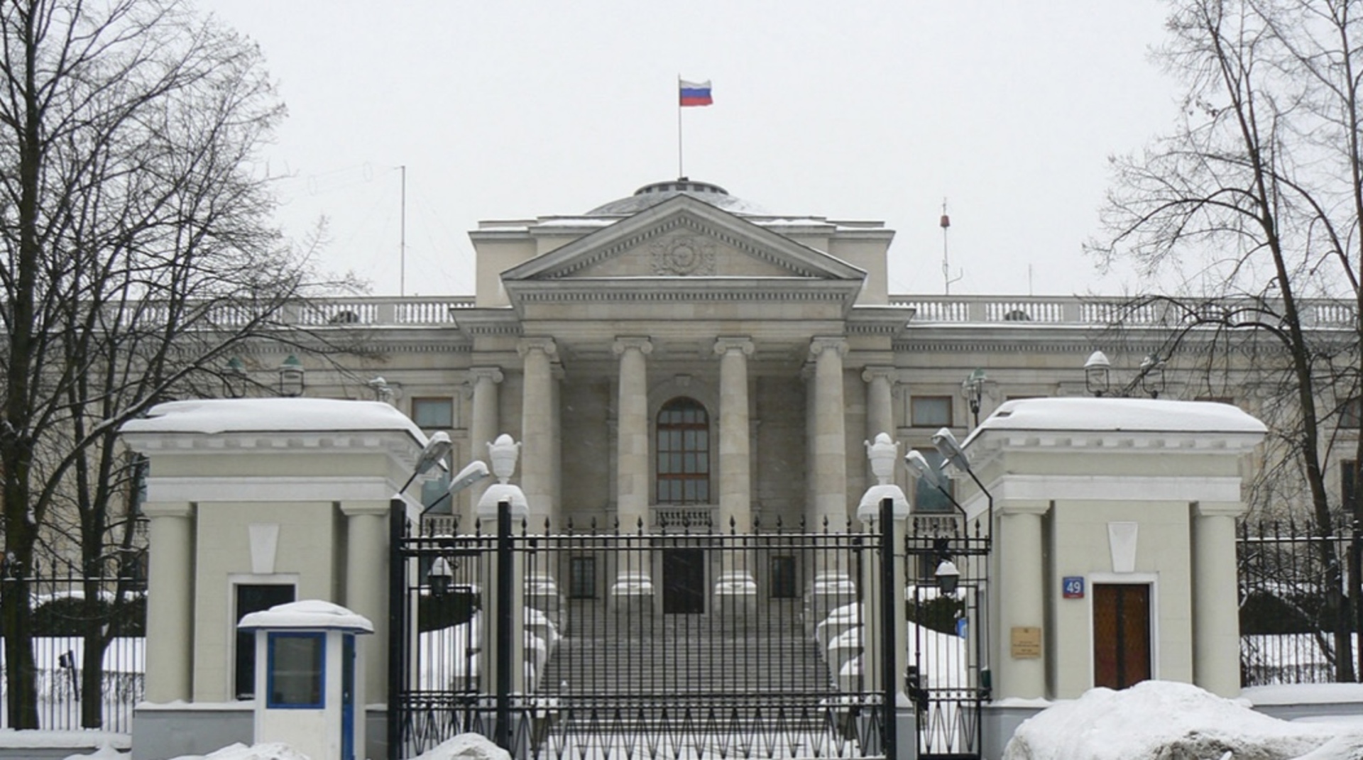 Poljska protjerala 45 ruskih diplomata. To je polovina ambasade. - slika 1